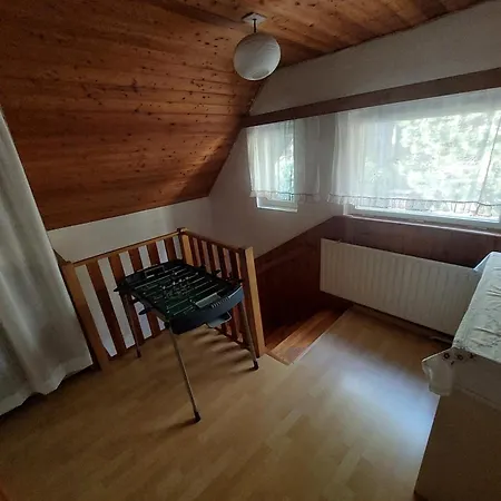 Na Poskle U Lesa S Vyhledem