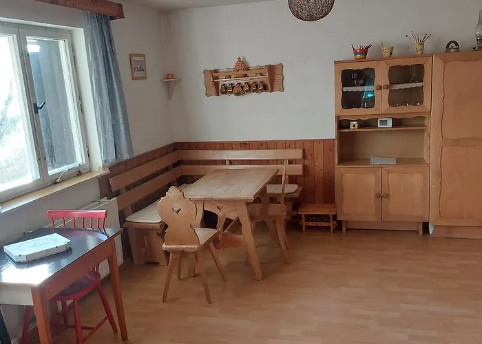 Tatil Evi Na Poskle U Lesa S Vyhledem