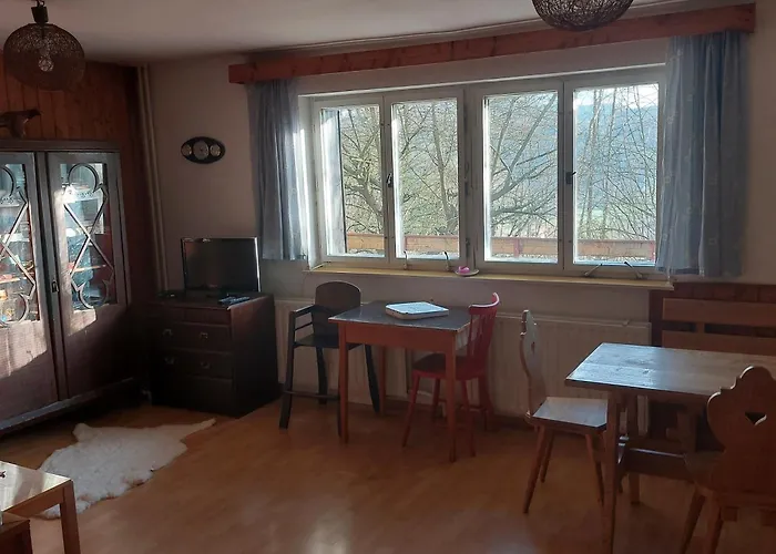 Na Poskle U Lesa S Vyhledem *